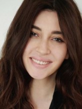 Burcu Gönder Parlak fotoğrafı