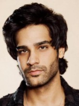 Aaman Devgan fotoğrafı