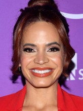 Elle Duncan fotoğrafı