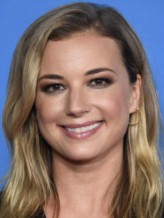 Emily VanCamp fotoğrafı