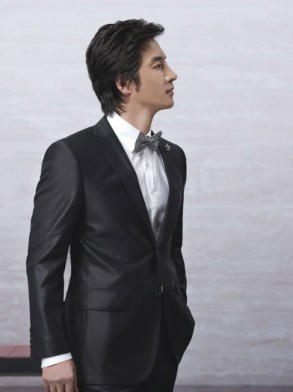 Jeong Jun-ho fotoğrafı