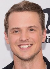 Freddie Stroma fotoğrafı