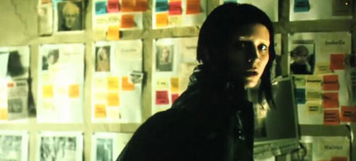 Ejderha Dövmeli Kız Fotoğrafı