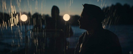 Ejderha Dövmeli Kız Fotoğrafı