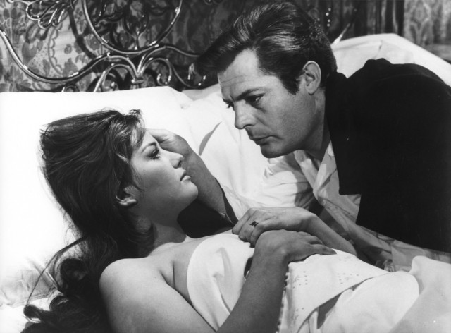 Acı Aşk Fotoğrafı