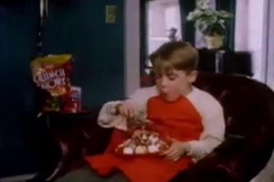 Evde Tek Başına Fotoğrafı