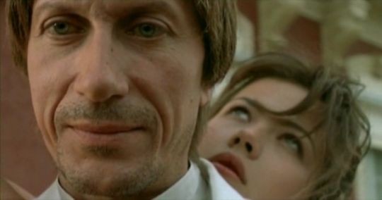 Mes Nuits Sont Plus Belles Que Vos Jours Fotoğrafı