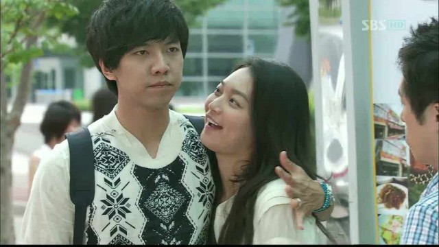 Kız Arkadaşım Dokuz Kuyruklu Bir Tilki Fotoğrafı