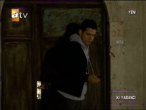 İki Yabancı Fotoğrafı