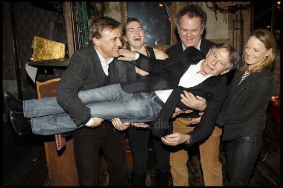 Acımasız Tanrı Fotoğrafı