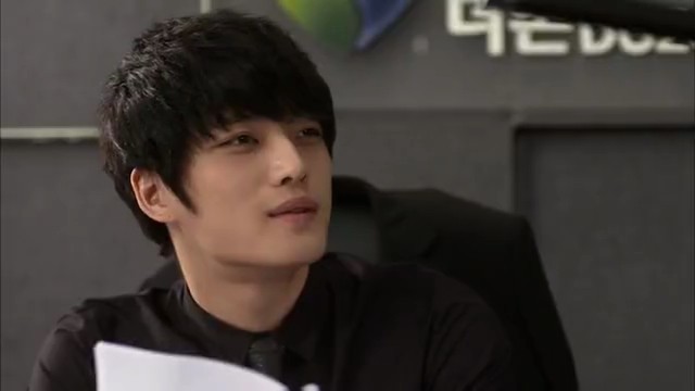 Protect the Boss Fotoğrafları 216