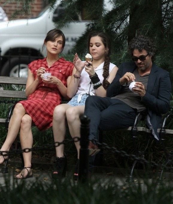 Begin Again Fotoğrafları 7