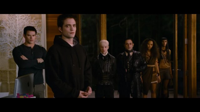 Alacakaranlık Efsanesi: Şafak Vakti Bölüm 2 Fotoğrafı