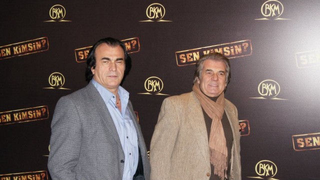 Sen Kimsin? Fotoğrafı