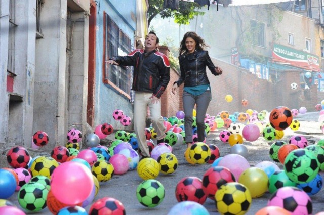 Sen Kimsin? Fotoğrafı