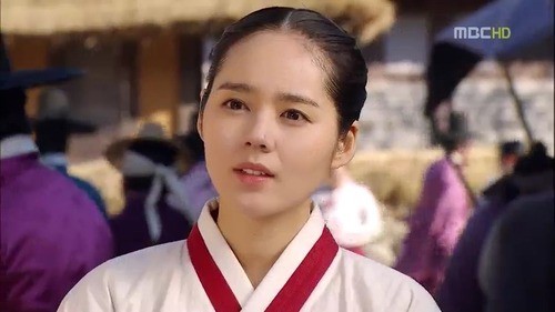 The Moon That Embraces the Sun Fotoğrafı