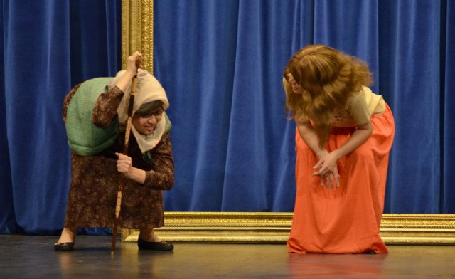 İnsanlar Alemi Fotoğrafı