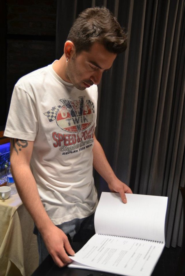 İnsanlar Alemi Fotoğrafı