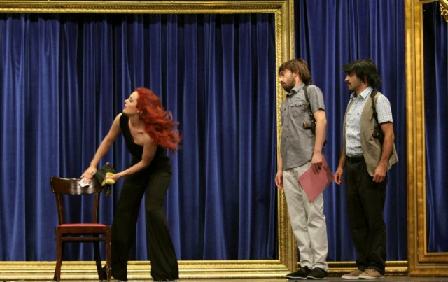 İnsanlar Alemi Fotoğrafı