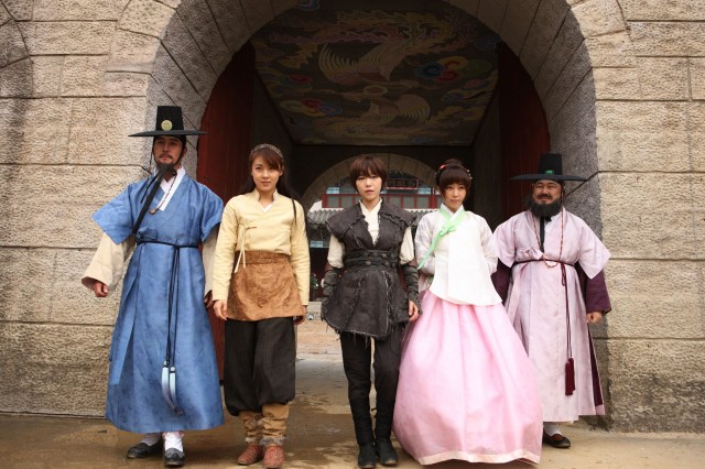 The Huntresses Fotoğrafı