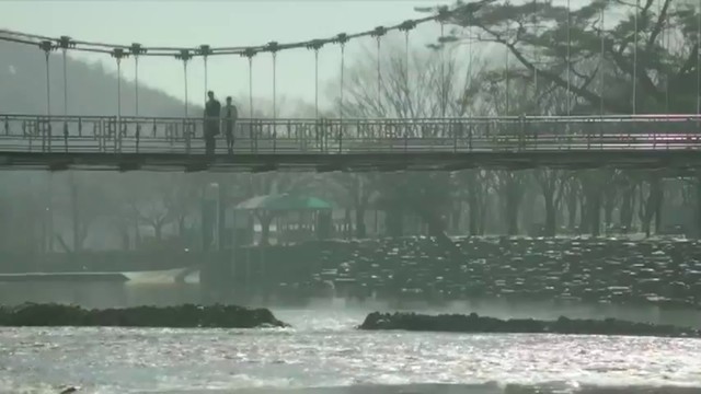 Wind Blows in Winter Fotoğrafı