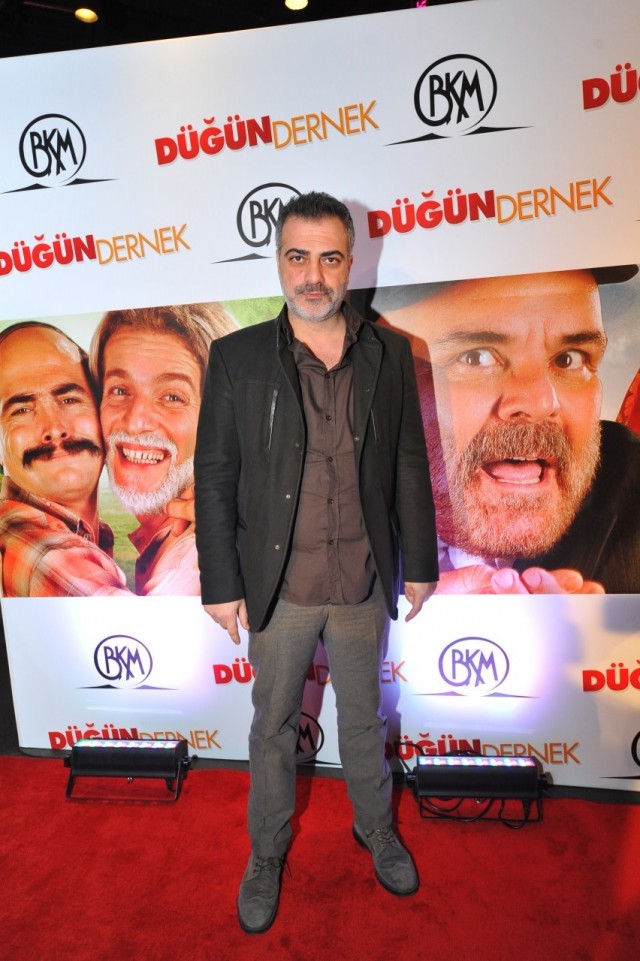 Düğün Dernek Fotoğrafı