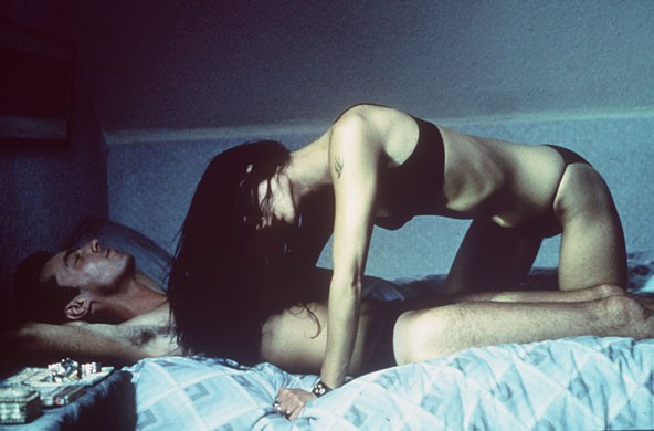 Naked Fotoğrafı