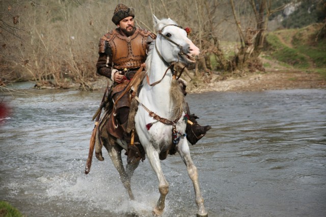 Resurrection: Ertugrul Fotoğrafı