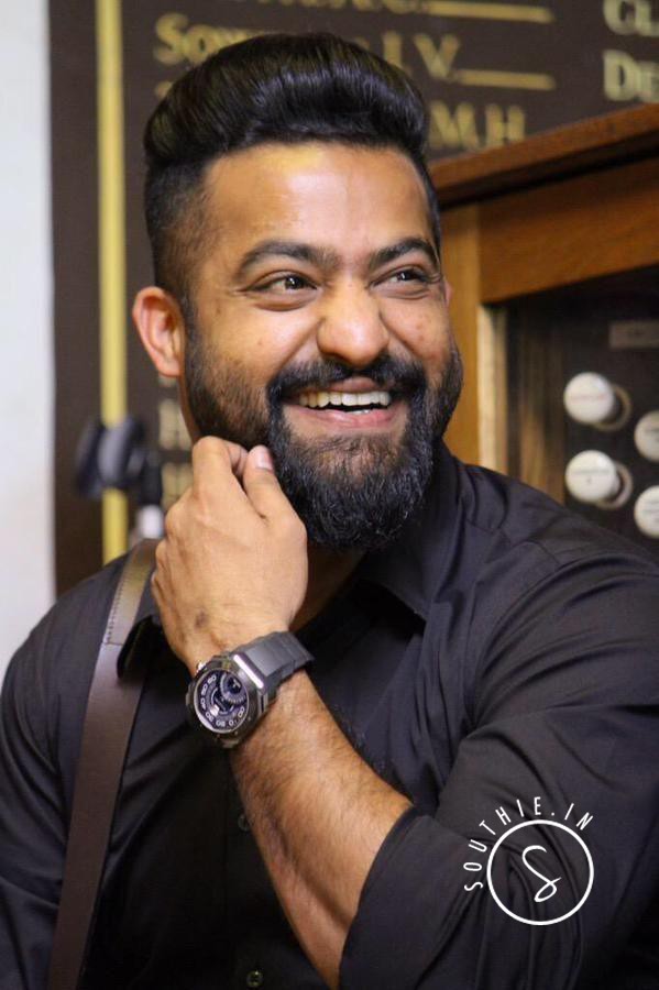 Janatha Garage fotoğrafı
