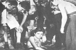 Boyacı Ve Kaldırım Çocukları Fotoğrafı