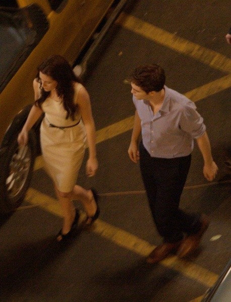 Alacakaranlık Efsanesi: Şafak Vakti Bölüm 1 Fotoğrafı