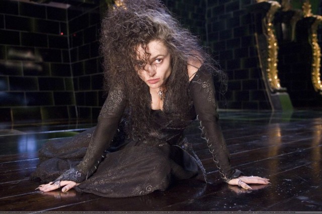 Harry Potter ve Zümrüdüanka Yoldaşlığı Fotoğrafı