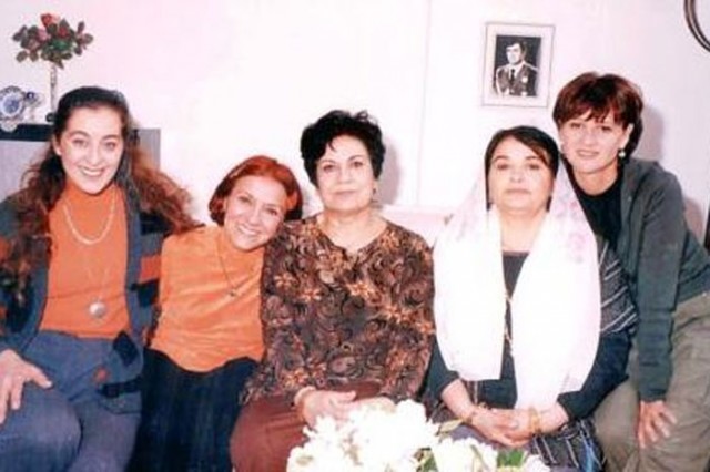 Ferhunde Hanımlar fotoğrafı