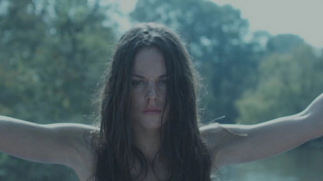 Mezarına Tüküreceğim Fotoğrafı