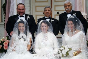 İki Aile Fotoğrafı