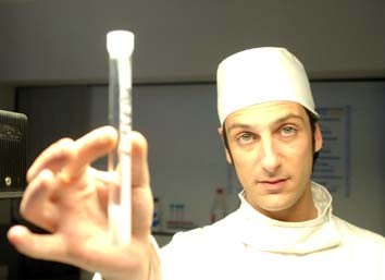 Semen, a Love Sample Fotoğrafı