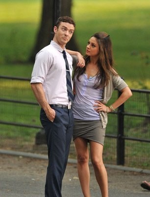 Arkadaştan Öte Fotoğrafı