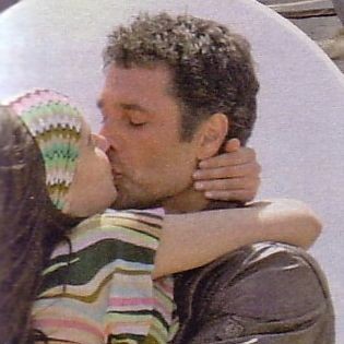 Üzgünüm Ama Seninle Evlenmek İstiyorum Fotoğrafı
