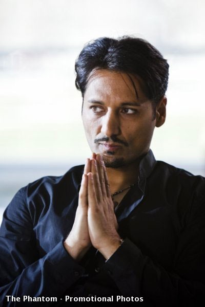 Kızıl Maske Fotoğrafı