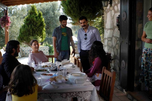 Bitmeyen Şarkı Fotoğrafı