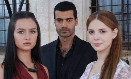 Yer Gök Aşk Fotoğrafı