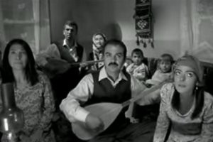 Mutlu Ol Bu Bir Emirdir fotoğrafı